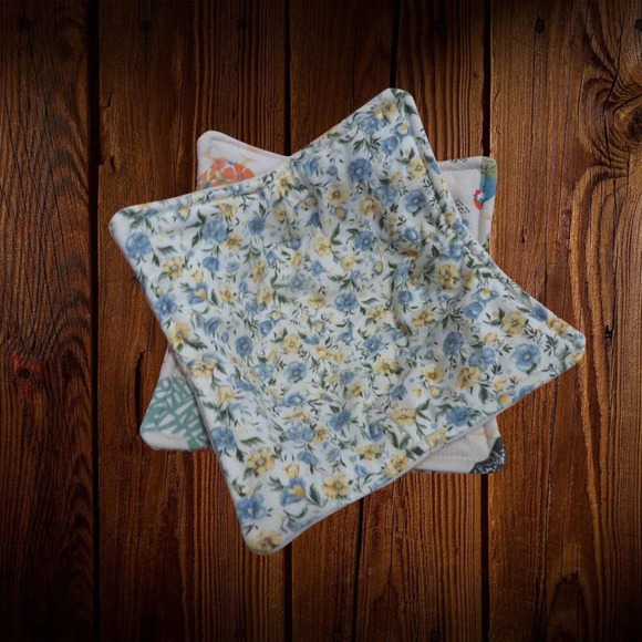 Microwave Bowl Cozy Reversible Chickens and Floral Soup Bowl Ice Cream - Picture 5 of 5